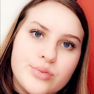 Meet your Posher, Hailey